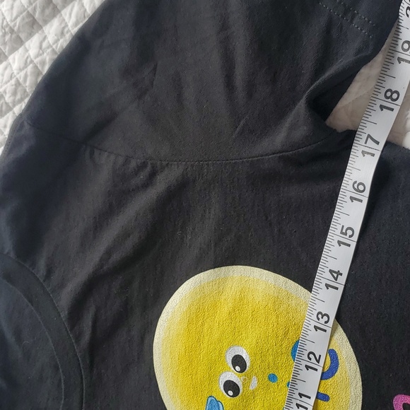 Women's Tees - Picture 3 of 6